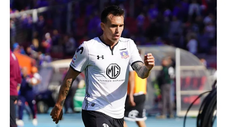 Mouche escuchó el pitazo y se fue de la cancha.