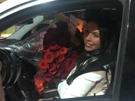 Valdivia la rompió con hermosas flores para su señora