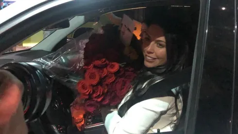 Daniela Aránguiz con el regalo del Mago Valdivia