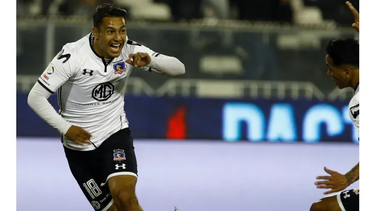 Iván Morales vuelto loco tras el gol del triunfo de Colo Colo.