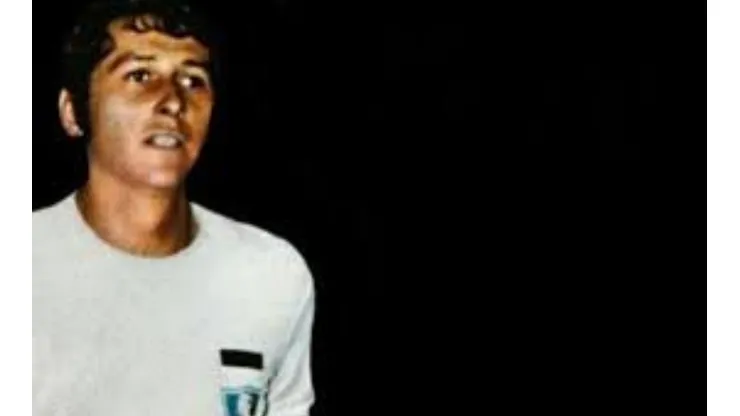 Según Edgardo Marín no habría gol 216 de Chamaco.