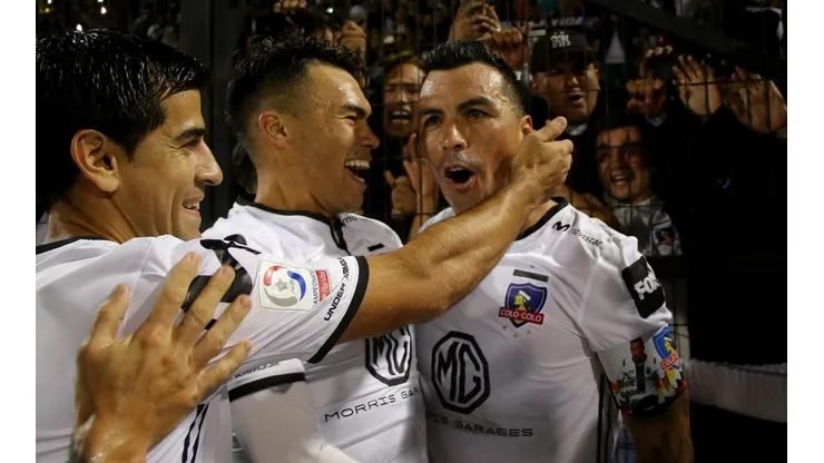 Paredes y los abrazos, relación eterna.