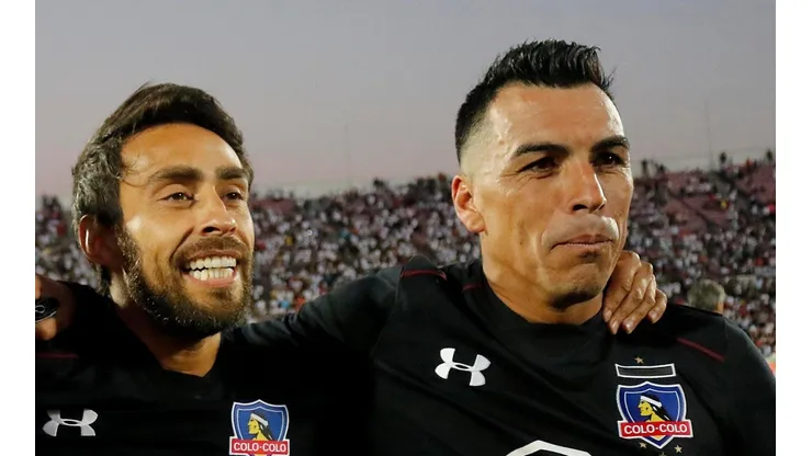 Paredes se cuadro con Valdivia.