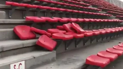 Hinchas de Colo Colo rompieron butacas del remozado estadio de La Calera