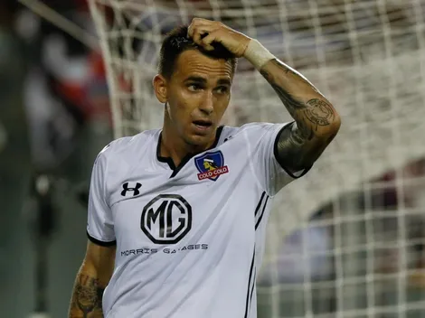 Mouche golpea la mesa con dura autocrítica