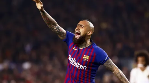 Arturo Vidal estaría en el banco de suplentes hoy ante el Liverpool