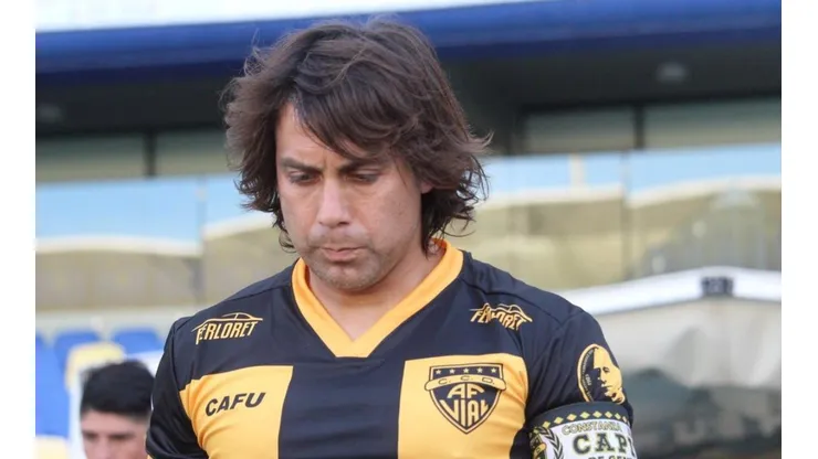 Arturo Sanhueza elogió a Claudio Borghi