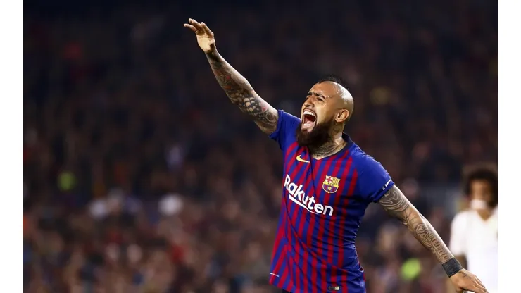 Arturo Vidal va por un nuevo título con el Barcelona