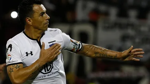 Esteban Paredes se aburrió de las divisiones.
