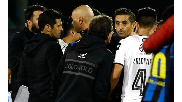 Mario Salas y Osvaldo Alegría reclamando tras el empate de Huachipato.