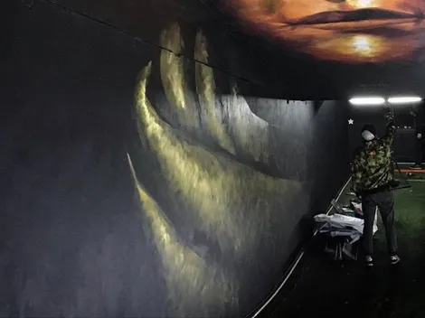 Autor del mural: "La inteligencia intimida mucho más que la fuerza"