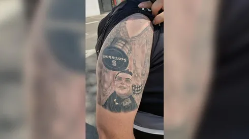 Para toda la vida: hincha de Colo Colo se tatuó a Esteban Paredes