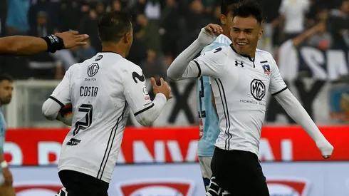 Gabriel Suazo celebrando su gol ante O'Higgins en el Estadio Monumental