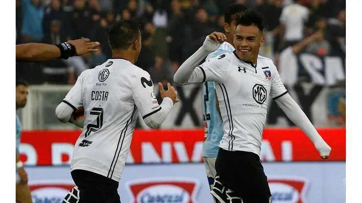 Gabriel Suazo celebrando su gol ante O'Higgins en el Estadio Monumental