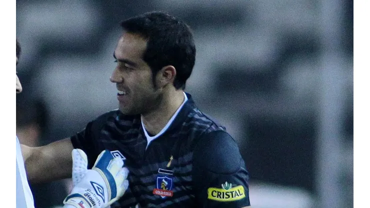 Claudio Bravo es uno de los futbolistas más destacados que se ha formado en los albos