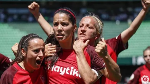 Ex capitana de Colo Colo, Karen Araya, le dio vida al Sevilla en el derbi