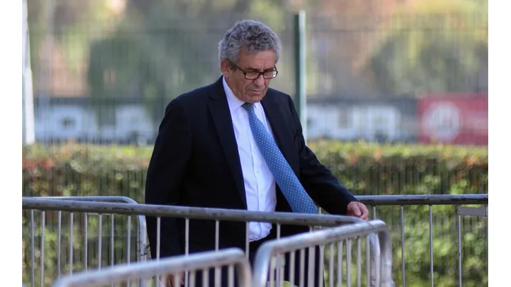 Leonidas Vial pretende sacar a los representantes del CSD Colo Colo del directorio