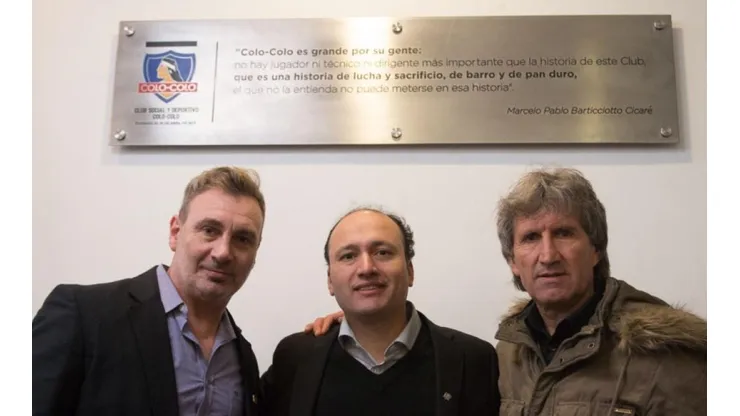 Barti con Edmundo Valladares y Daniel Morón, representantes del Club en ByN.