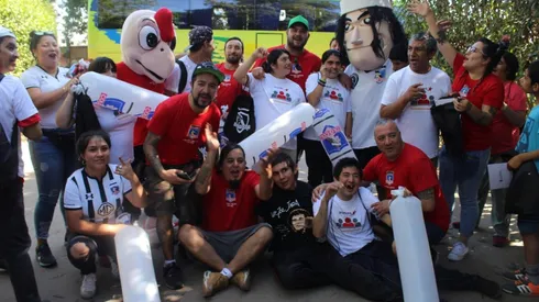 Visita del CSD Colo Colo al Hogar Coanil Los Ceibos en navidad