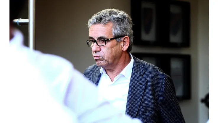 Leonidas Vial nuevamente en picada contra el CSD Colo Colo