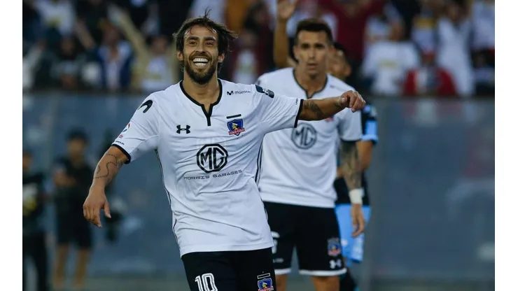 Jorge Valdivia celebra ante Iquique.