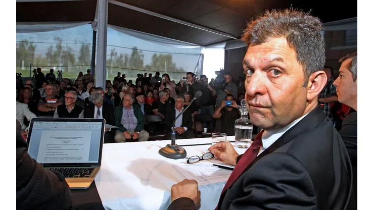 Aníba Mosa en la última junta de accionistas. Ahora espera volver.