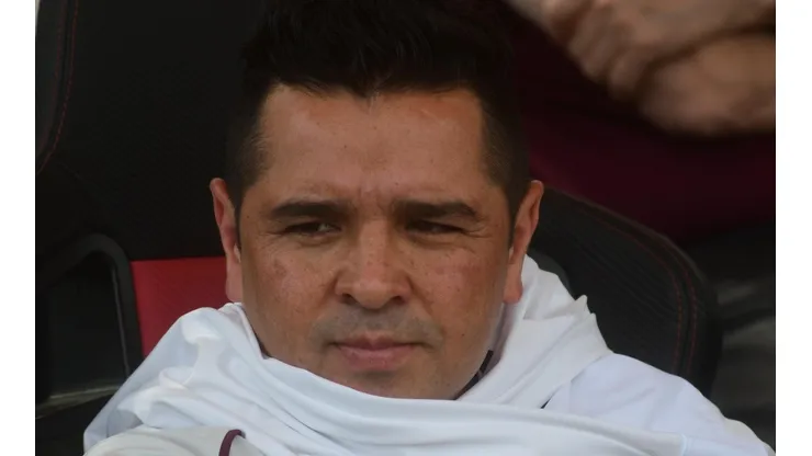 Tito Tapia apenas alcanzó a dirigir dos meses en Perú