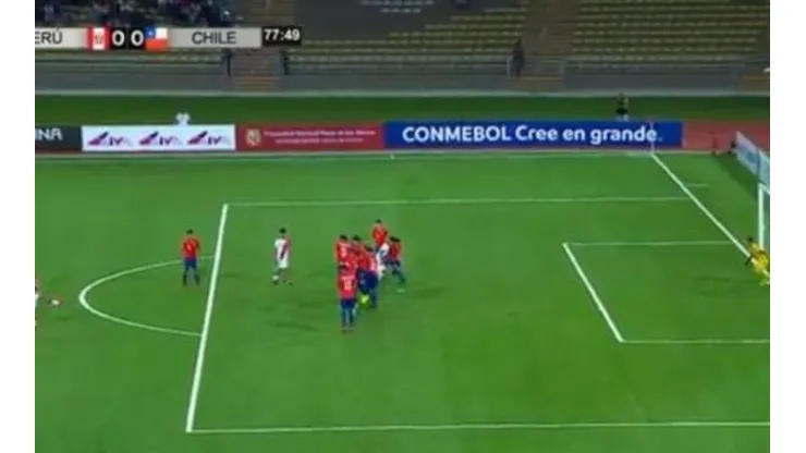 La tremenda atajada de Julio Fierro por la Roja