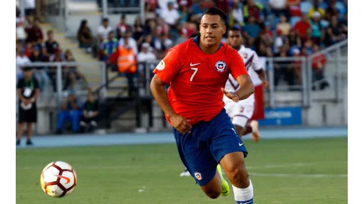 Iván Morales puede debutar hoy con la selección chilena.