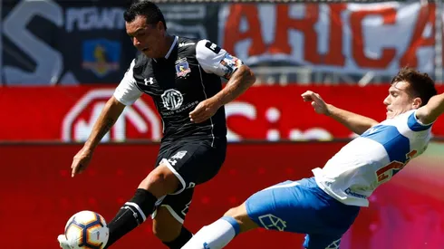 Esteban Paredes debutó este año ante la UC: