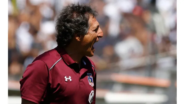 Mario Salas durante el partido ante la UC.