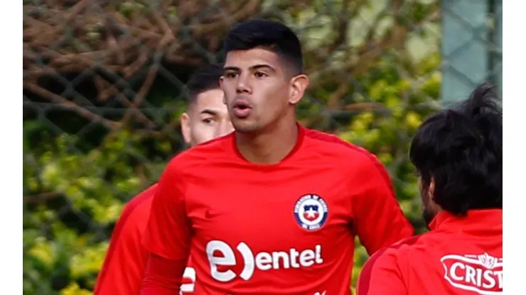 Esteban Pavez volverá tras dos años a la Roja.
