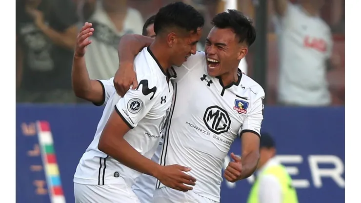 Colo Colo quiere seguir con los abrazos.