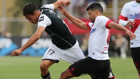 Gabriel Suazo durante el partido ante Curicó.