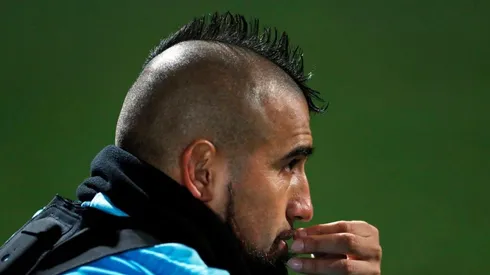 Arturo Vidal nuevamente será banca en la visita del Barcelona al Real Madrid