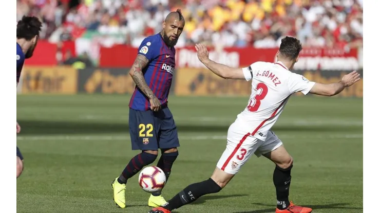 Arturo Vidal fue reemplazado por Dembelé en el entretiempo