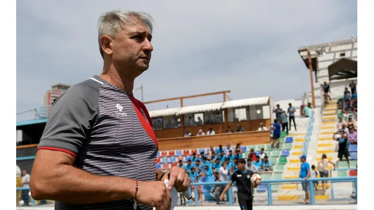 Dalcio Giovagnoli derrotó a Colo Colo con tres equipos