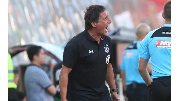El DT de Colo Colo no se conforma y quiere seguir mejorando