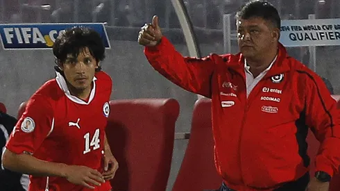 Claudio Borghi y Matías Fernández con la selección.