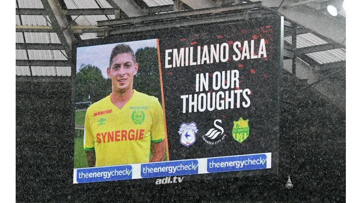 Minuto de silencio Emiliano Sala