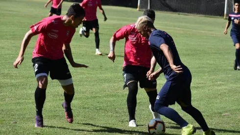 Gaete y Pontigo marcaron en triunfo de Deportes Santa Cruz