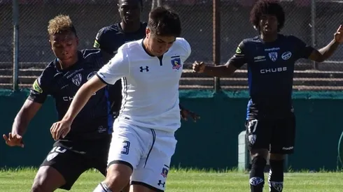 Williams Alarcón jugando por la sub 19.