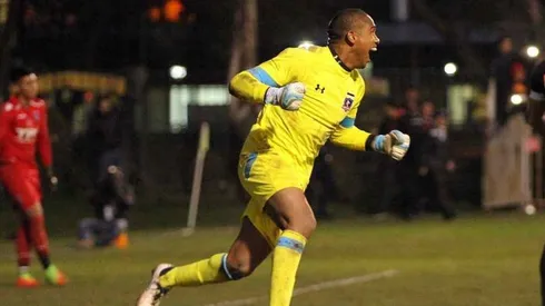 Omar Carabalí fue campeón con la sub 19 de Colo Colo.