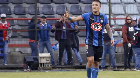 Javier Parraguez jugando por Huachipato