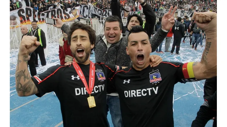 Valdivia junto a Paredes