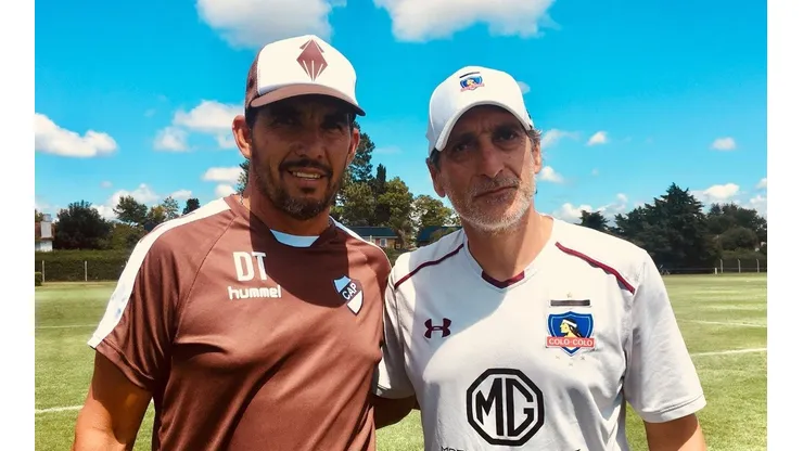 Mario Salas junto Fernando Ruiz, entrenador de Platense