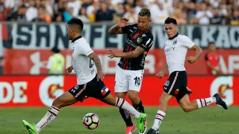 Leonardo Valencia enfrentando a Colo Colo