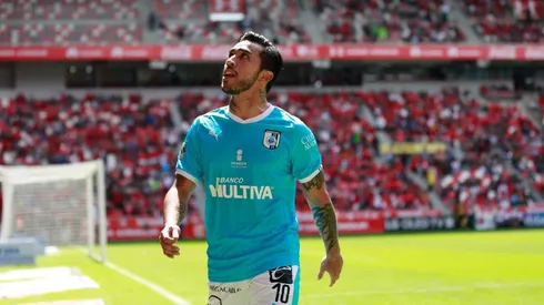 Toluca vs Queretaro - TOLUCA, MEXICO - OCTUBRE 28: Edson Puch del Queretaro sal expulsado durante el juego de la jornada 14 del Torneo Apertura 2018 de la Copa MX en el Estadio Nemesio Diez el 28 de octubre de 2018 en Toluca, Mexico. (Foto: Angel Castillo/JAM MEDIA)