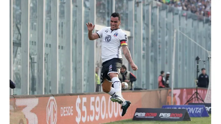 ¡Feliz cumpleaños capitán! Hoy saludamos a Esteban Paredes el último ídolo de Colo Colo