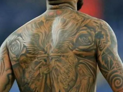 [Foto] Arturo Vidal sacó a relucir su tatuada espalda en Alemania